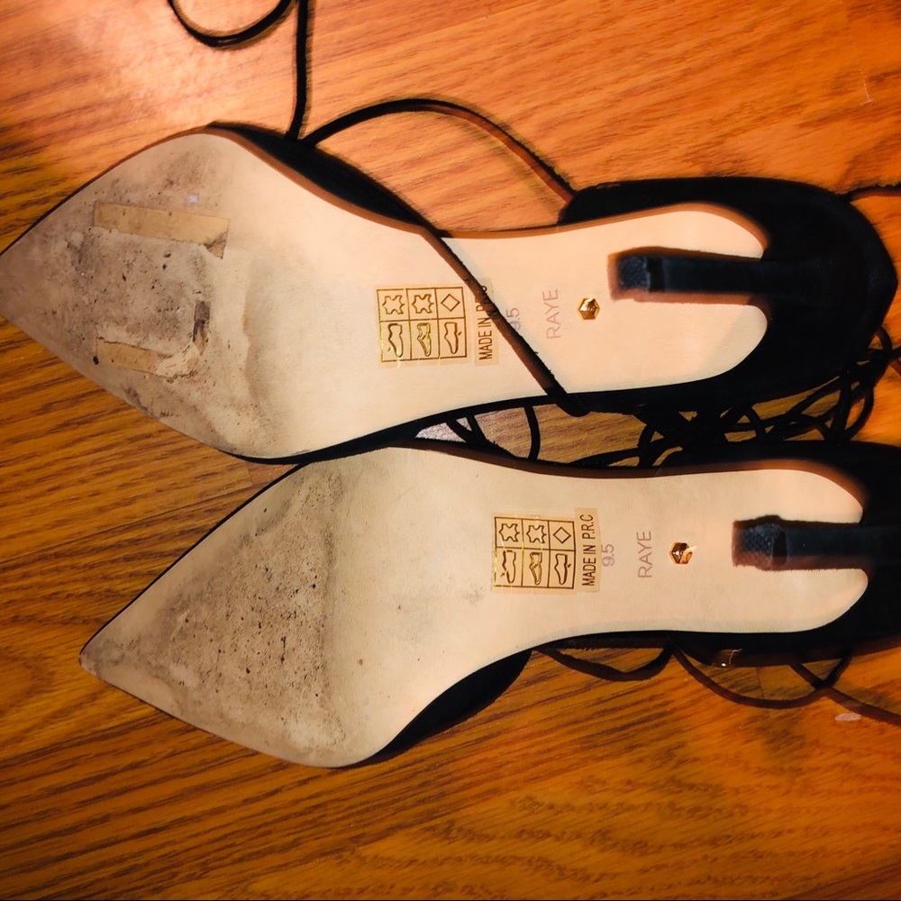 Shoes - Picture 4 of 4